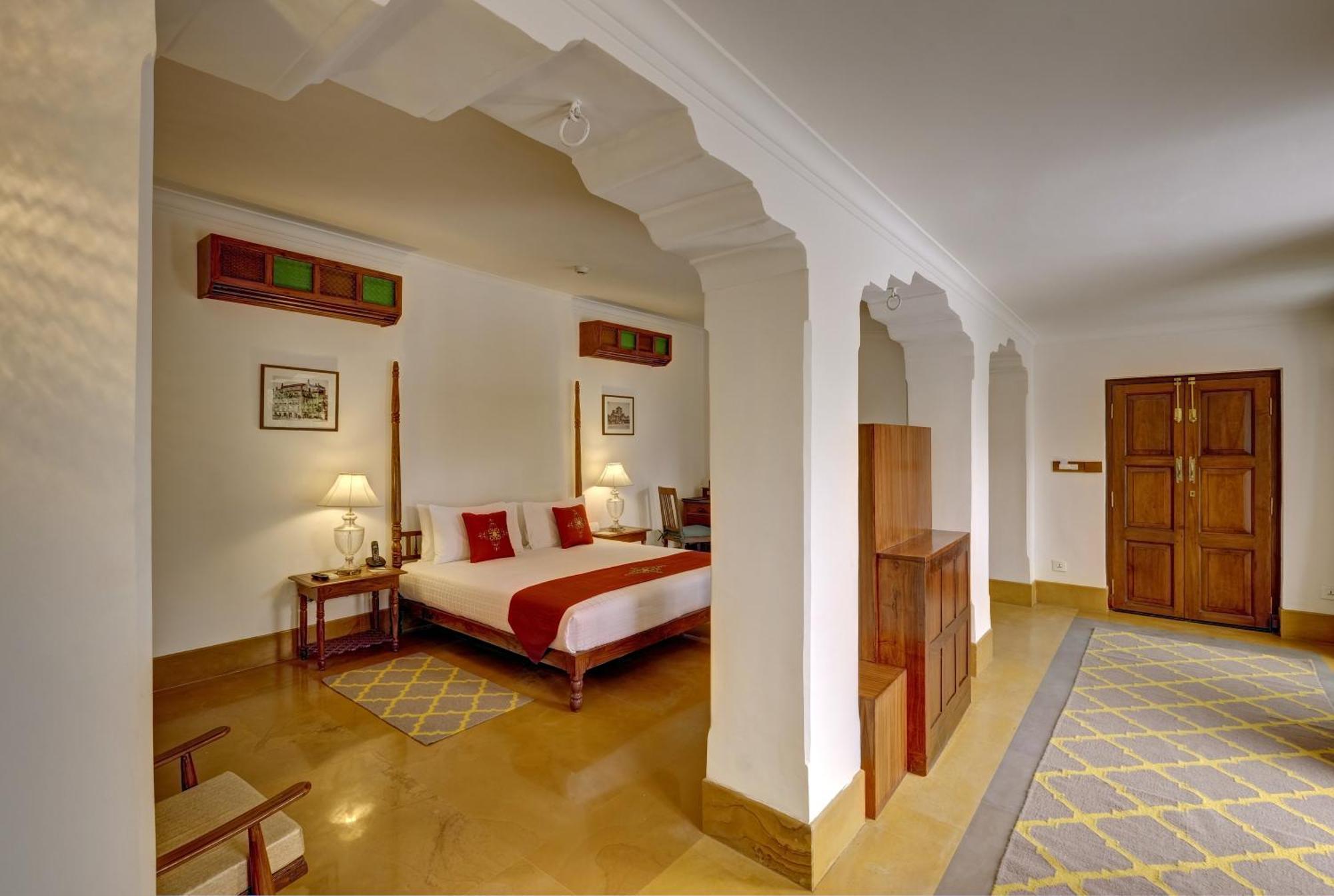 Saraca Hotel Lucknow Esterno foto